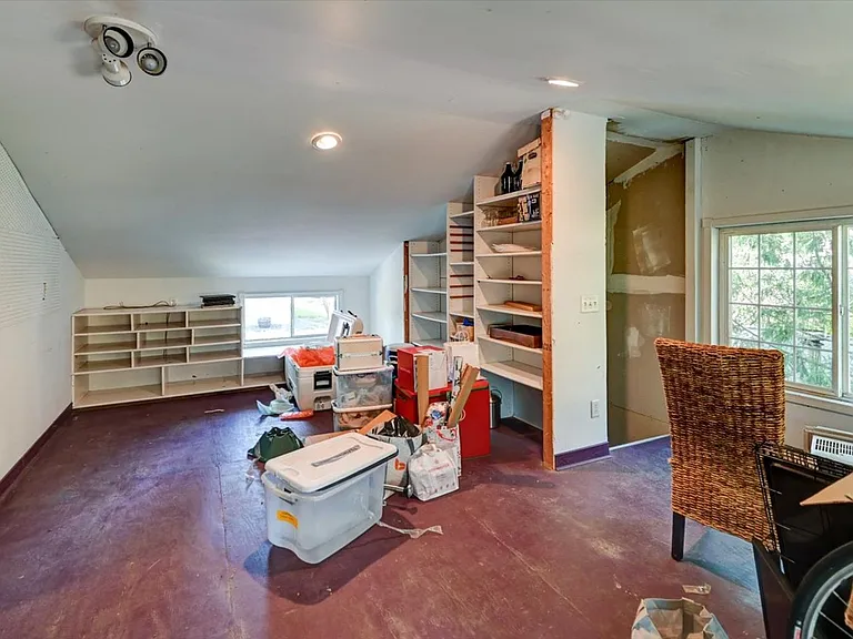 2961 Union St — Photo 28