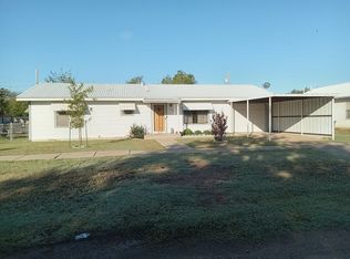 1216 11th St, Paducah, TX 79248