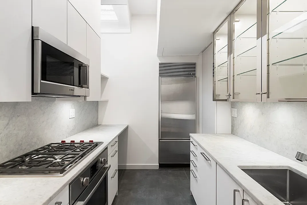 15 East 76th Street — Photo 3