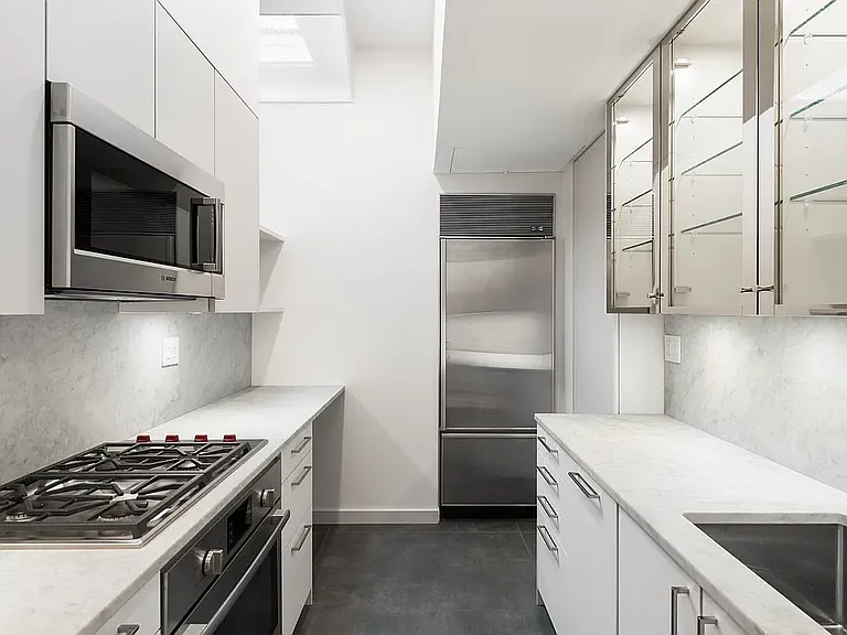 15 E 76th St #4 — Photo 3