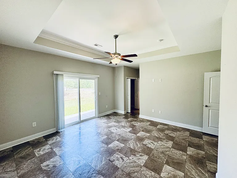 1501 Ferney Dr — Photo 20