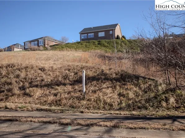 749 SE Chatsworth Street, Lenoir, NC 28645