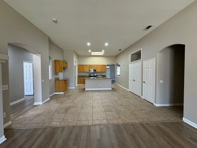 2136 Bowdoin St — Photo 13