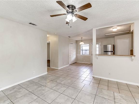 3rd image of 408 Lake Creek Cir #410