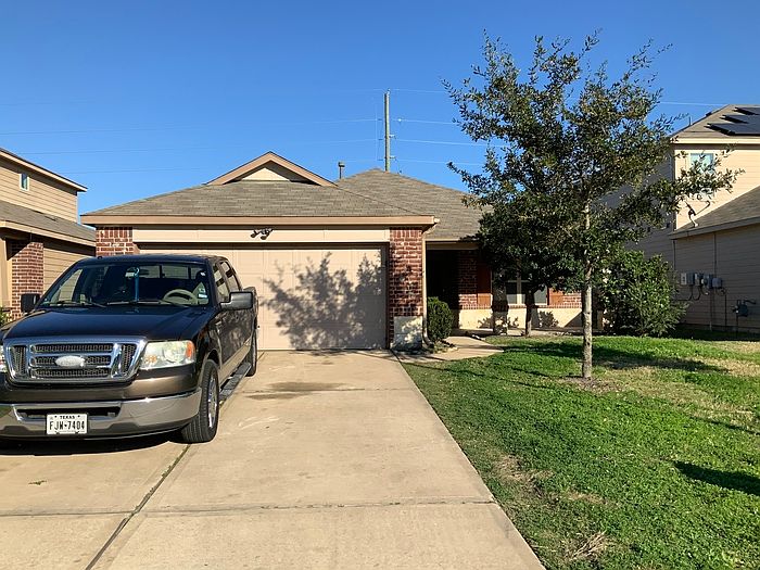 1st image of 19639 Little Pine Ln
