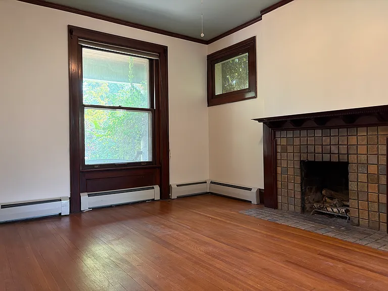 1249 York St #1 — Photo 23