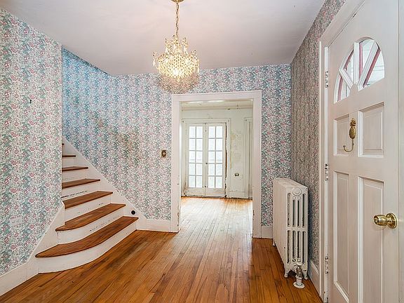 5th image of 2 Lafayette St