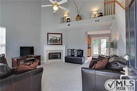 3rd image of 3175 Langley Dr