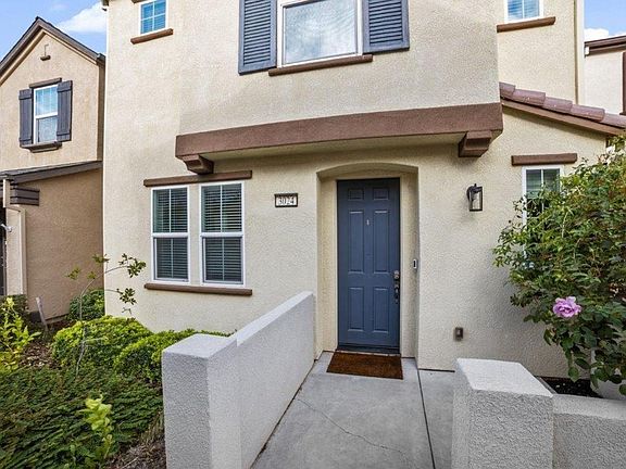 3rd image of 3024 Didcot Pl