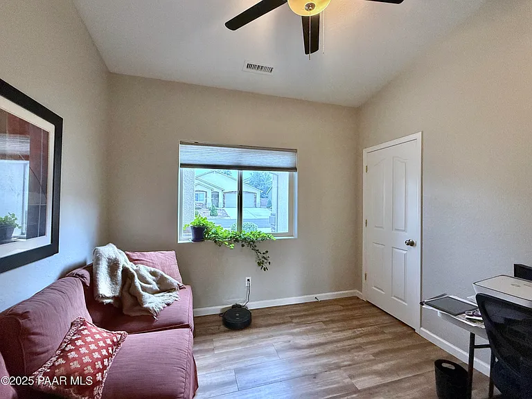 6622 E Farmstead Rd — Photo 7