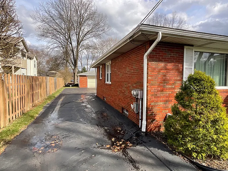726 Mauro Cir #726 — Photo 3