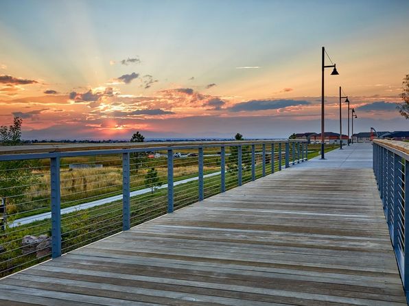 aurora-colorado-343113718 picture