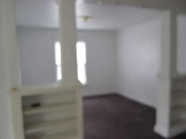 810 Cleveland Ave, South Bend, IN 46628