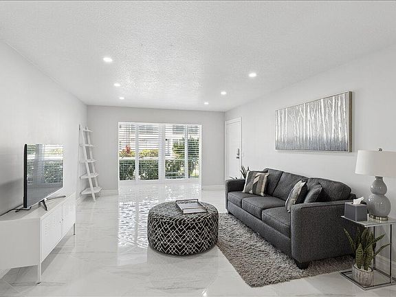 3rd image of 6379 Bay Club Drive #2