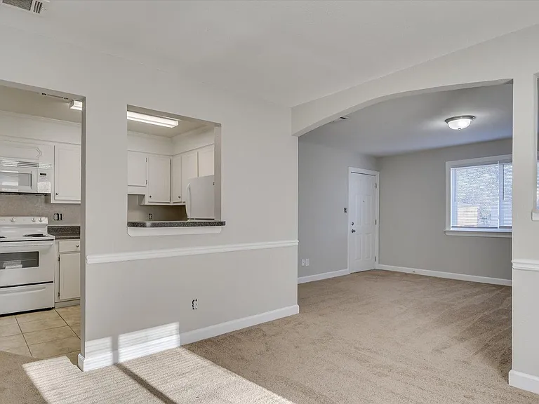 Wheeler Woods Apartments — Photo 26