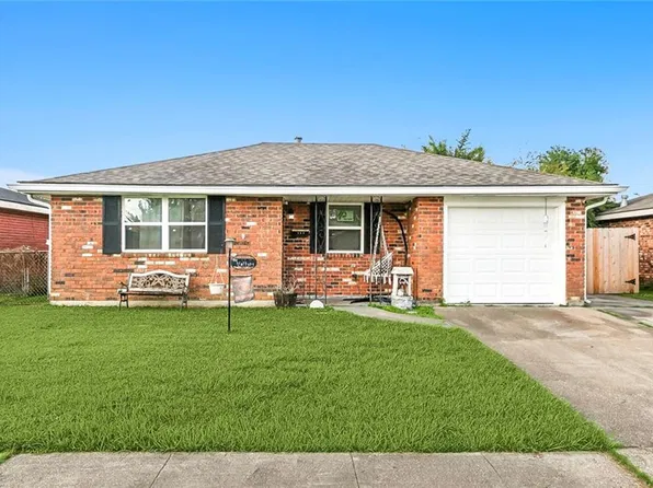 369 Blossom Ct, Waggaman, LA 70094