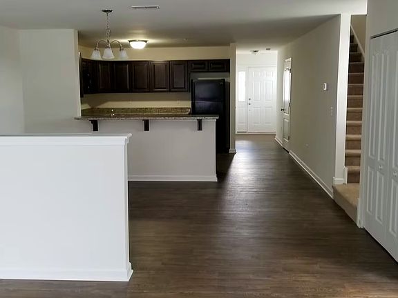 3rd image of 29630 Sawyer Loop #29630