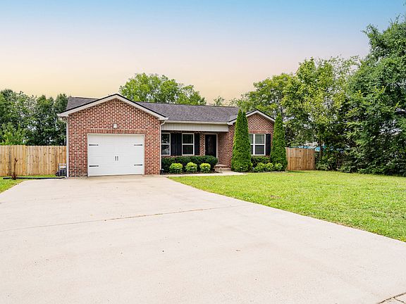 2nd image of 516 Twyla Dr
