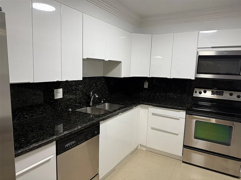 5100 N Ocean Blvd #1504 — Photo 6