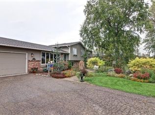 995 174th St E, Jordan, MN 55352