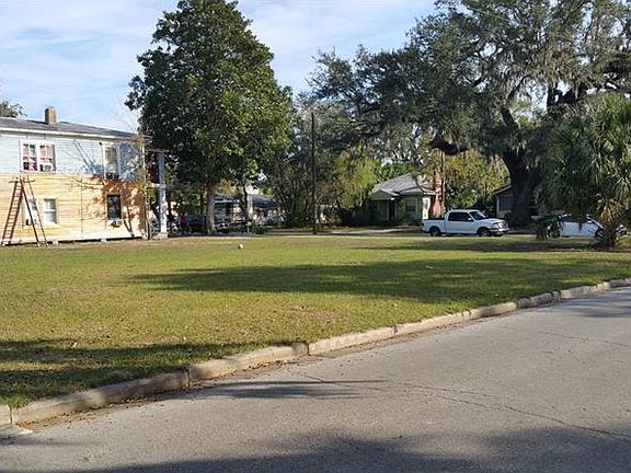 2nd image of 716 Cypress Ave
