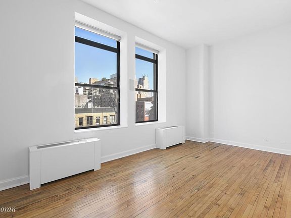 3rd image of 65 W 13th St APT 4D