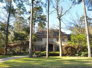 2451 Lake Village Dr, Kingwood, TX 77339