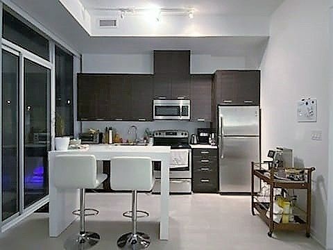 2nd image of 20 Bruyeres Mews #725