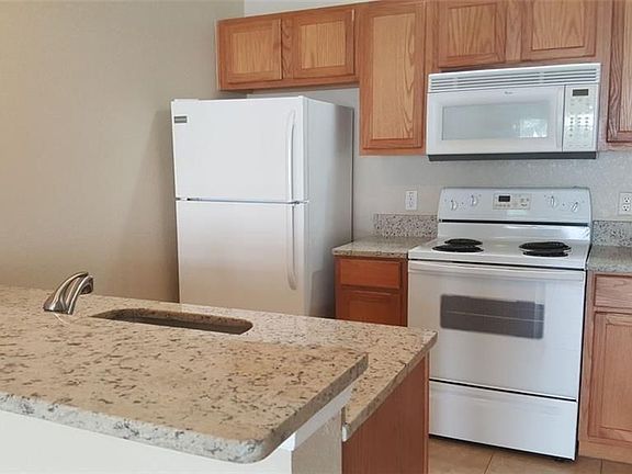 3rd image of 4003 Santa Maria Dr APT 103