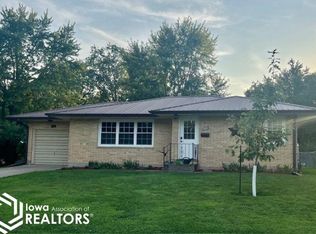 505 S Pine St, Mount Pleasant, IA 52641