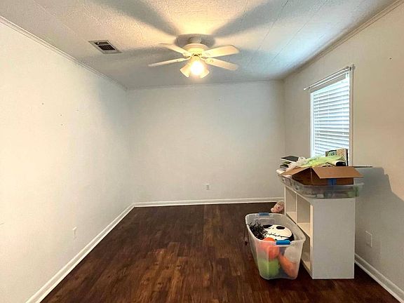 5th image of 402 Catahoula St