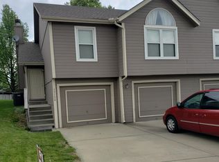 15124 Kelly Dr, Smithville, MO 64089