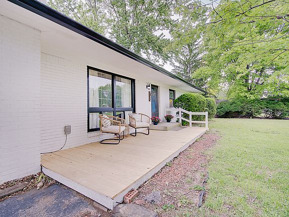 4th image of 340 Averitt Rd