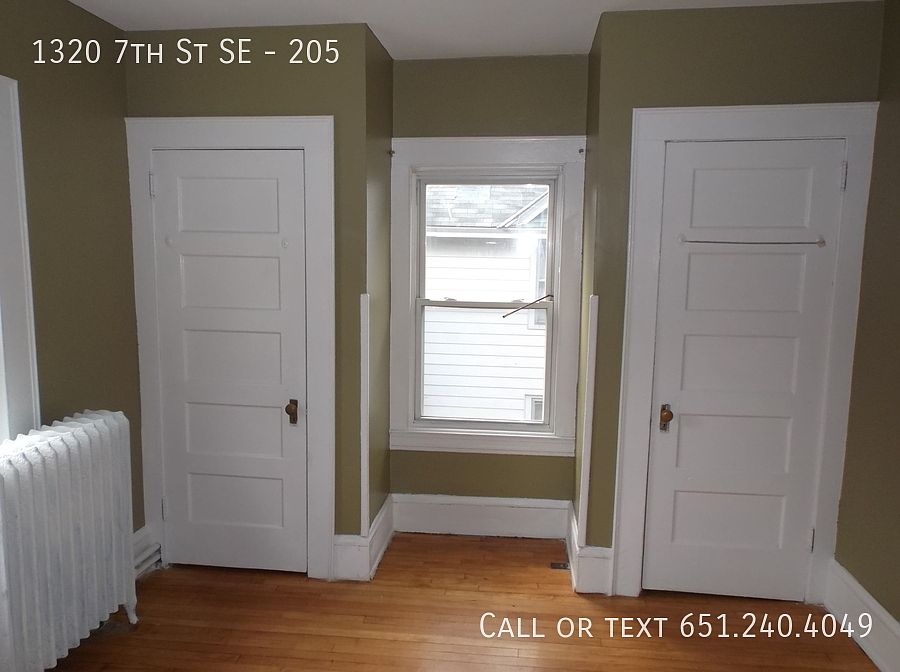 1st image of 1320 7th St SE #205