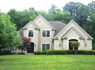 5130 Waterbridge Dr, North Royalton, OH 44133