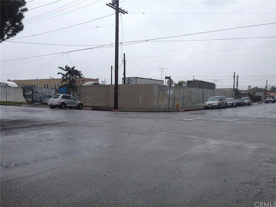 1st image of 1125 E G St
