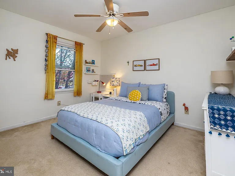 517 Summercroft Dr — Photo 36