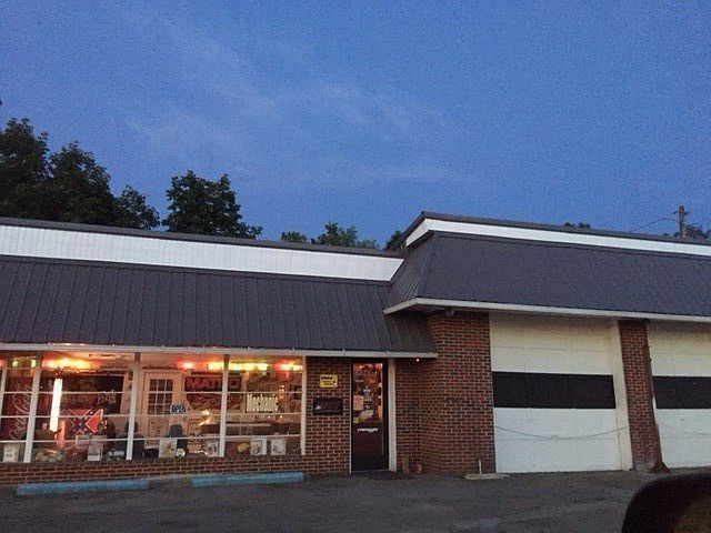 2nd image of 17564 State Hwy 58 N
