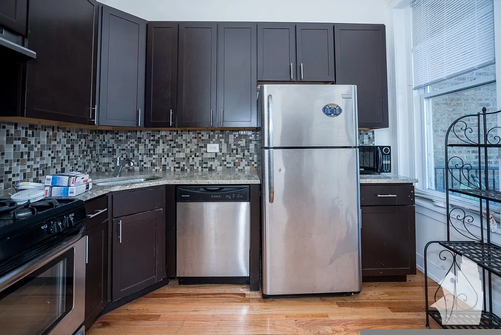 3 bed, 2.5 bath, $4,695 — Photo 2