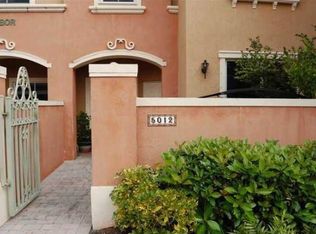 5012 S Harbor Isles Dr, Fort Lauderdale, FL 33312