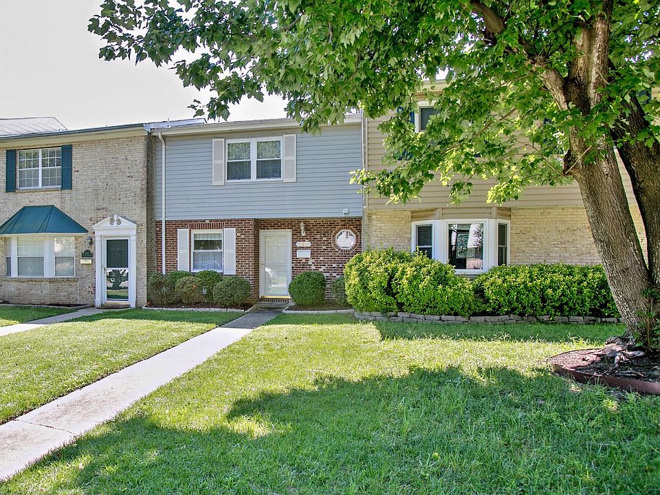 1st image of 785 Biltmore Dr