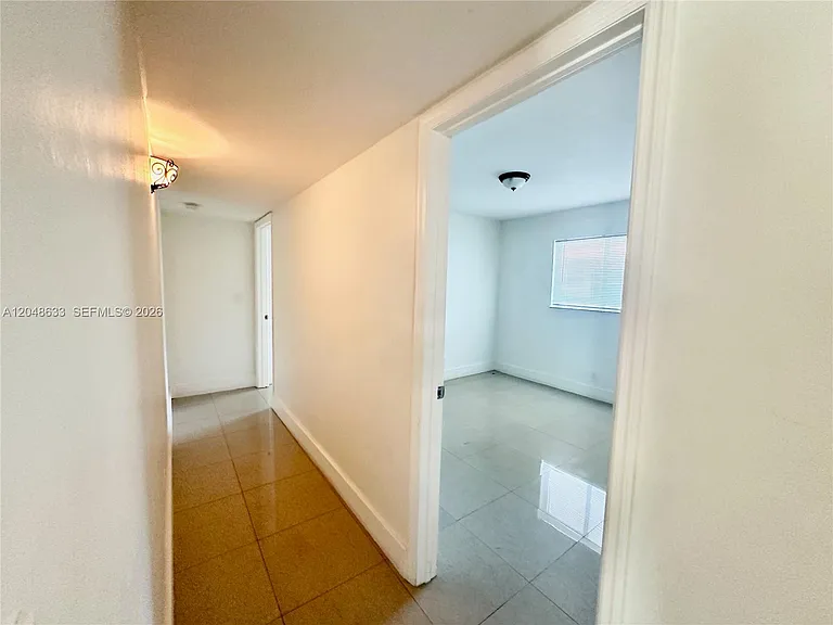 1540 SW 5th Pl #4 — Photo 33