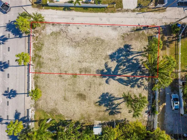 102 15th Ave #48, Saint Petersburg, FL 33706