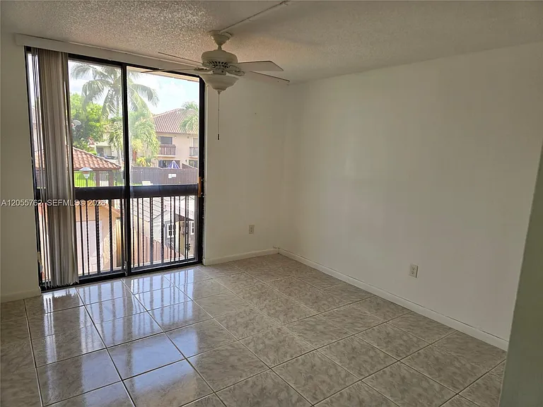 12230 SW 16th Ter #J-102 — Photo 22