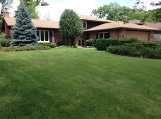 353 Woodlane Ct, Wood Dale, IL 60191
