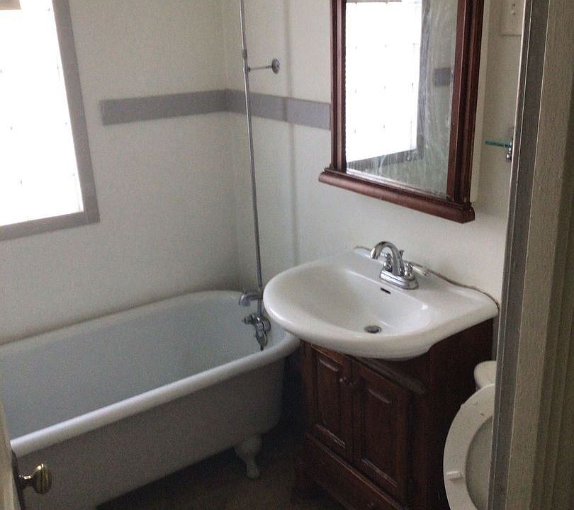 2nd image of 2824 N 24th Pl