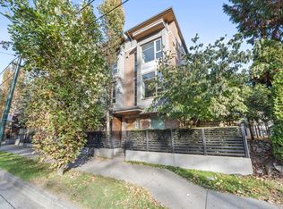 5552 Oak St, Vancouver, BC V6M 2V6