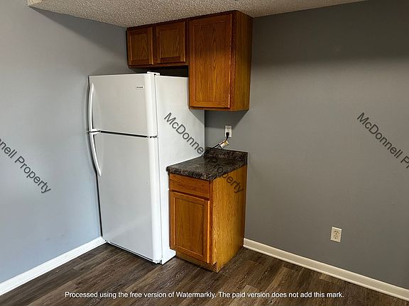 5th image of 1005 39th St APT 8