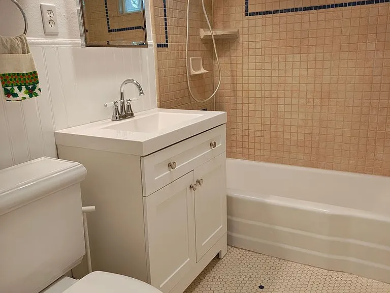 3207 Locke Ln — Photo 17