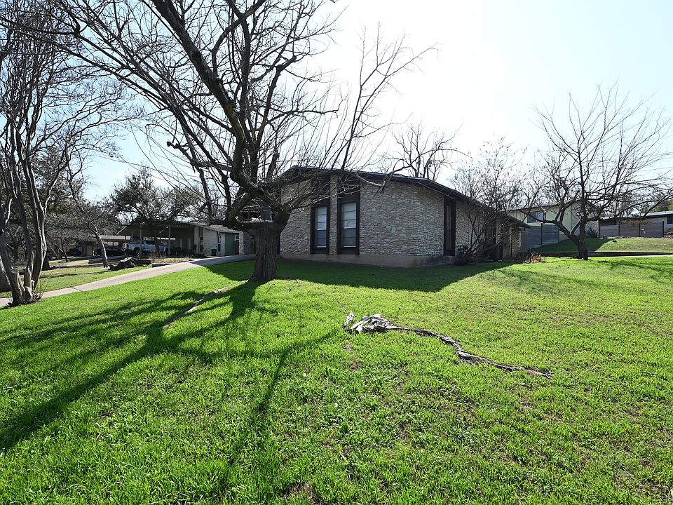 1st image of 1507 Valleyridge Dr #A